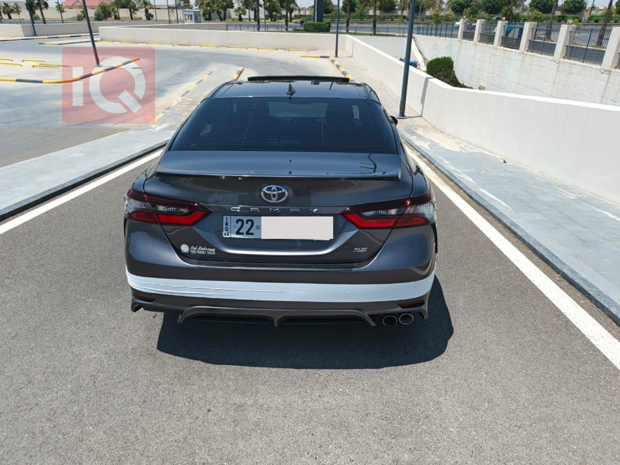 تۆیۆتا کامری